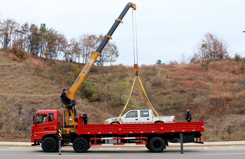 東風專底10噸隨車吊