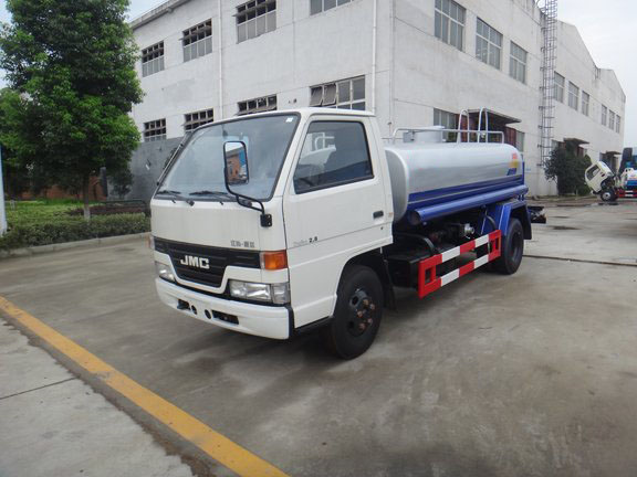江鈴5噸灑水車