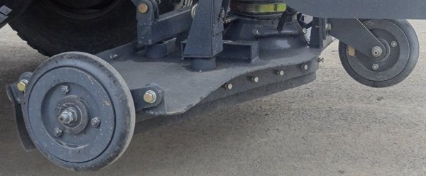 東風3噸掃路車掃盤