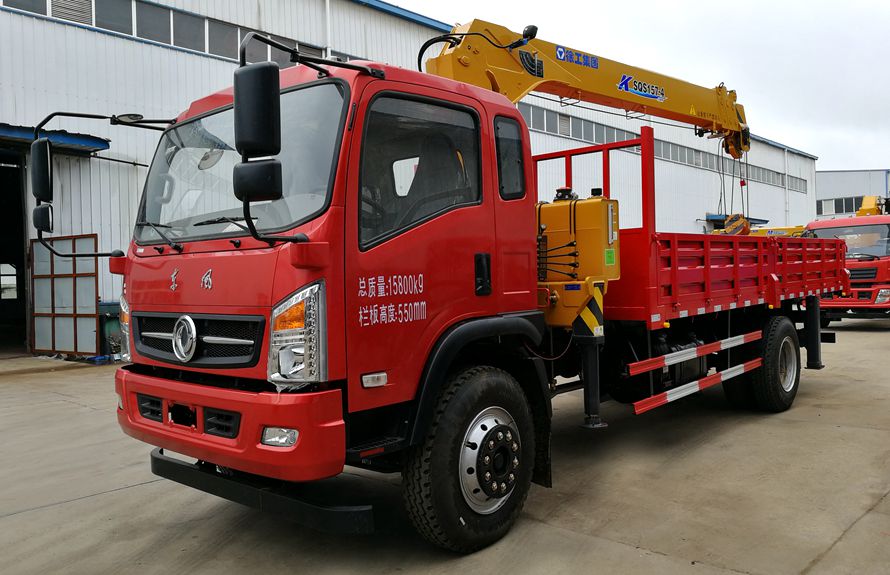 東風御虎6.3噸隨車吊