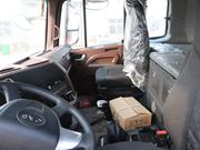 江淮格爾發9.6米冷藏車駕駛室