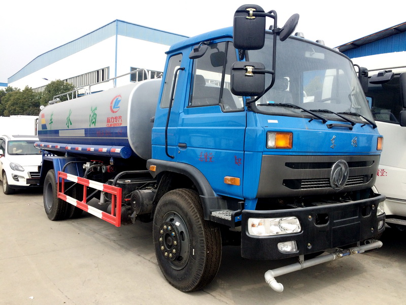 程力灑水車廠家