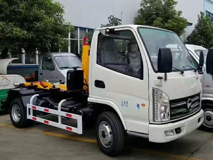 凱馬3方勾臂式垃圾車