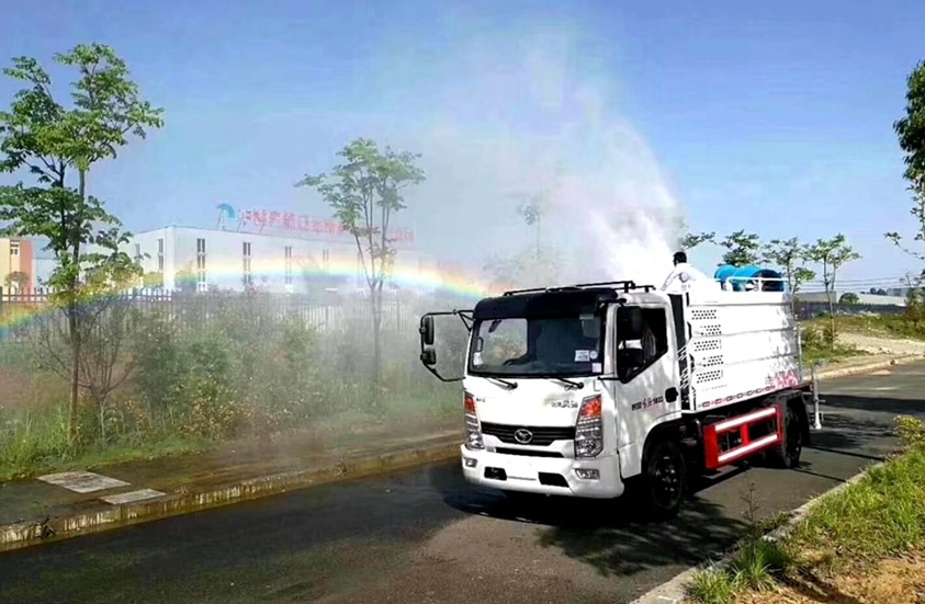 時風5噸藍牌霧炮車 時風5噸藍牌霧炮車