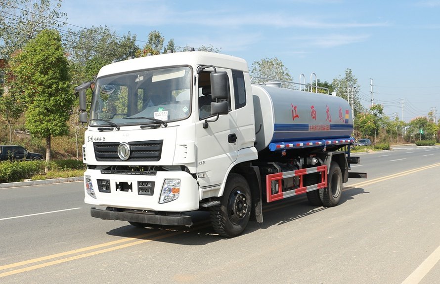 東風12噸灑水車斜前圖片